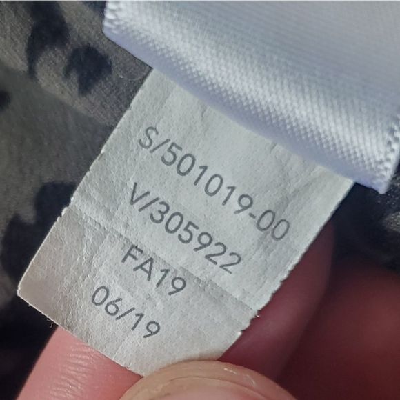 Athleta Elation Leopard Ultra High Rise Tight Legging Medium - Picture 4 of 6